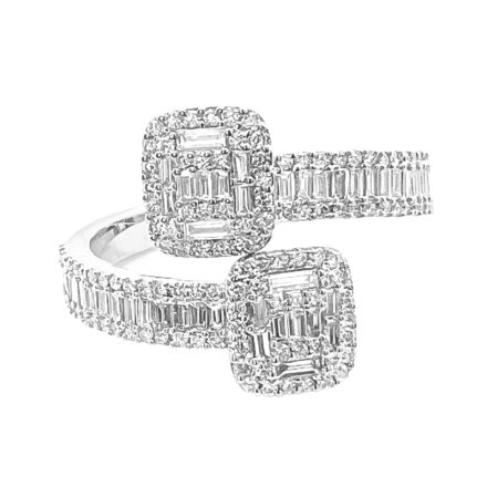 9k White Gold Cross Over VS1 Diamond Ring with 1.2 ct in total.