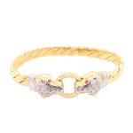Men yellow gold solid leopard panther head hook bangle.