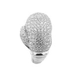 Mens Boxing Glove ring in sterling silver with cubic zirconia stones (Cz) in 13 mm width. This ring is solid with a very conformable wear and exceptional details. Metal: 925 Sterling Silver