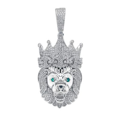 925 sterling silver pendant with green and white cubic zirconia stones Lion with a crown solid.