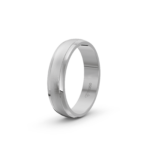 950 Platinum Wedding Band Patterned With Matte Finish - 5 mm