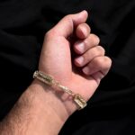 9k Yellow Gold Patterned Razor Styled Bracelet - 10 mm - Image 5