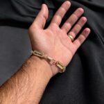 9k Yellow Gold Patterned Razor Styled Bracelet - 10 mm - Image 7