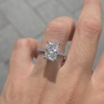 950 Platinum Lab Grown Radiant Diamond Set Ring - Image 8