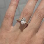 18k Yellow Gold Lab Grown Oval Diamond Set Ring - Image 5